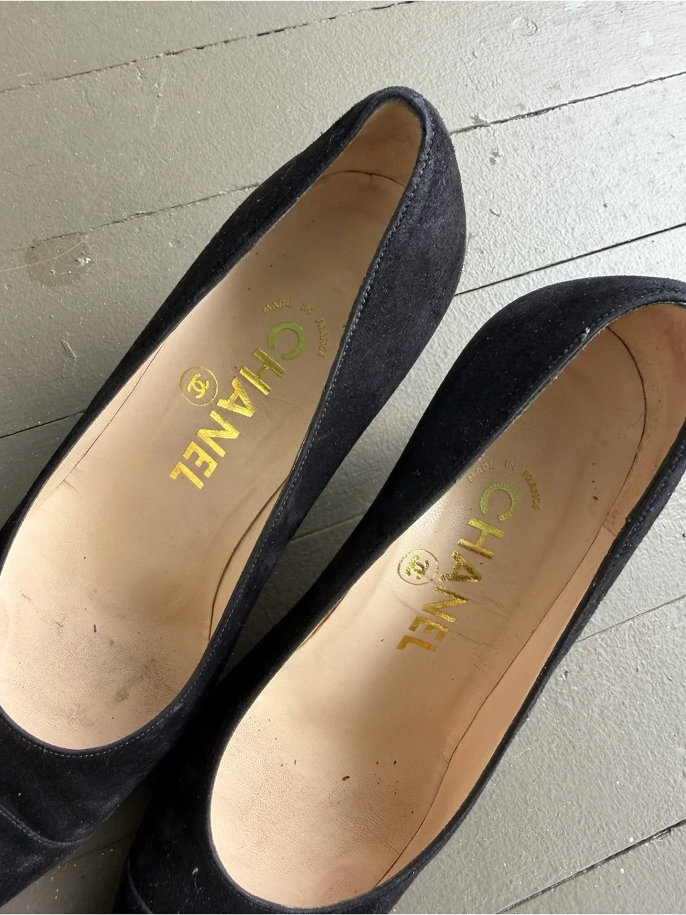 CHANEL classic pointed